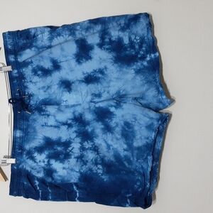 American eagle outfitters men's casual tie dye outdoor short in size XXL